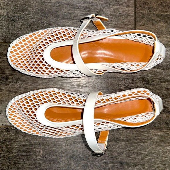 White Mesh Mary Jane Sandals | Size 9 | Coastal Grandma | Fisherman Style Flat - Picture 1 of 5